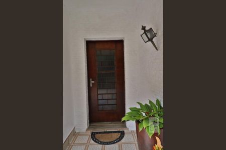 Casa à venda com 650m², 5 quartos e 6 vagasEntrada