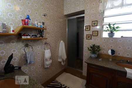 Casa à venda com 650m², 5 quartos e 6 vagasBaneheiro da suíte 2