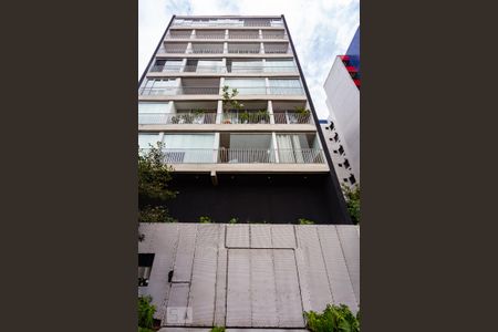 Apartamento à venda com 37m², 1 quarto e 1 vaga Apartamento à venda com 37m², 1 quarto e 1 vagaFachada