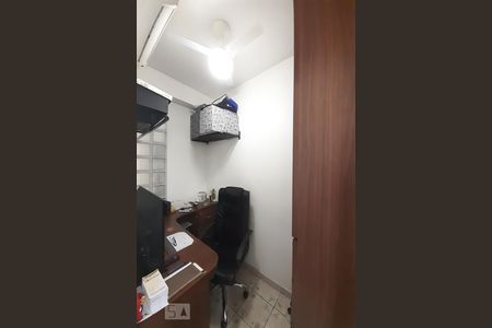 Apartamento à venda com 70m², 2 quartos e 1 vaga Apartamento à venda com 70m², 2 quartos e 1 vagaQuarto de Serviço