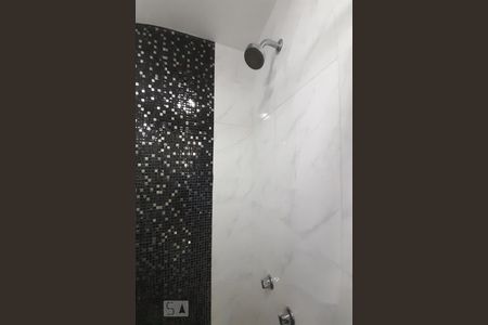 Apartamento à venda com 70m², 2 quartos e 1 vaga Apartamento à venda com 70m², 2 quartos e 1 vagaBanheiro Social