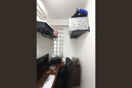 Apartamento à venda com 70m², 2 quartos e 1 vaga Apartamento à venda com 70m², 2 quartos e 1 vagaQuarto de Serviço