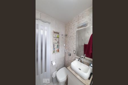 Apartamento à venda com 70m², 2 quartos e 1 vaga Apartamento à venda com 70m², 2 quartos e 1 vagaBanheiro da Suíte