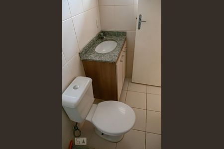 Casa à venda com 118m², 2 quartos e 1 vagaBanheiro da Suíte 2