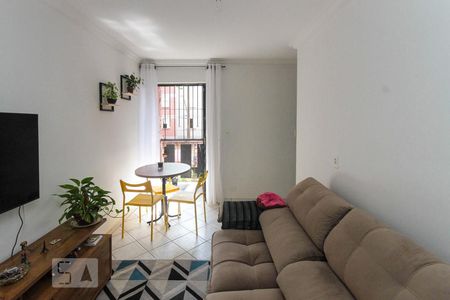 Sala de apartamento à venda com 2 quartos, 69m² em Fazenda da Juta, São Paulo