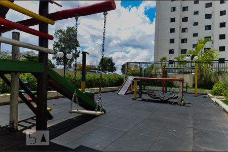 Apartamento para alugar com 59m², 2 quartos e 1 vaga Apartamento para alugar com 59m², 2 quartos e 1 vagaÁrea Comum - Playground