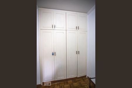 Apartamento à venda com 150m², 4 quartos e 2 vagasArmário