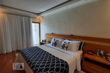 Casa à venda com 350m², 4 quartos e 4 vagasSuite 1