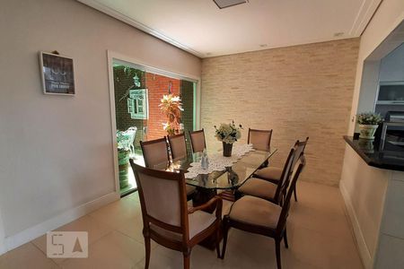 Casa à venda com 350m², 4 quartos e 4 vagasSala Jantar