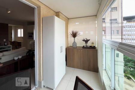 Studio à venda com 52m², 1 quarto e 1 vaga Studio à venda com 52m², 1 quarto e 1 vagaVaranda