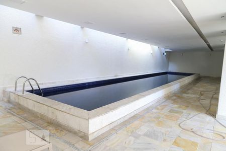 Studio à venda com 52m², 1 quarto e 1 vaga Studio à venda com 52m², 1 quarto e 1 vagaÁrea comum - Piscina