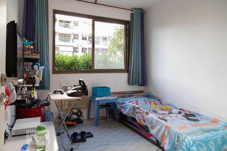 Apartamento à venda com 130m², 3 quartos e 1 vagaQuarto 2