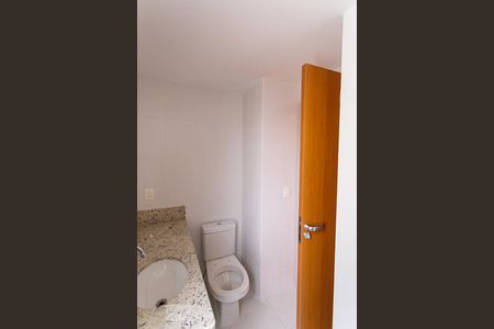 Apartamento para alugar com 120m², 4 quartos e 4 vagasBanheiro da Suíte 2