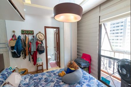 Apartamento à venda com 224m², 3 quartos e 3 vagas Apartamento à venda com 224m², 3 quartos e 3 vagasSuíte