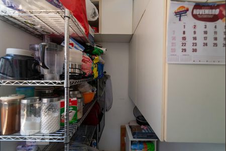 Apartamento à venda com 224m², 3 quartos e 3 vagas Apartamento à venda com 224m², 3 quartos e 3 vagasDespensa