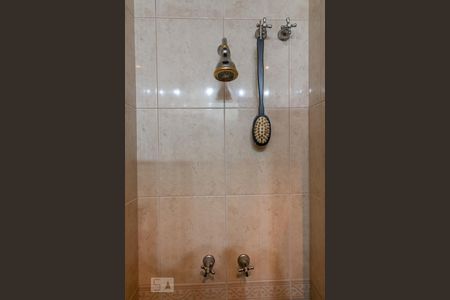 Apartamento à venda com 224m², 3 quartos e 3 vagas Apartamento à venda com 224m², 3 quartos e 3 vagasBanheiro 1