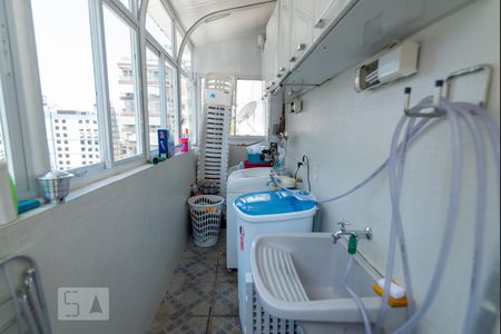 Apartamento à venda com 224m², 3 quartos e 3 vagas Apartamento à venda com 224m², 3 quartos e 3 vagasÁrea de Serviço