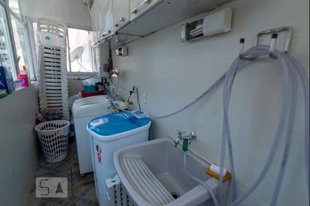 Apartamento à venda com 224m², 3 quartos e 3 vagas Apartamento à venda com 224m², 3 quartos e 3 vagasÁrea de Serviço