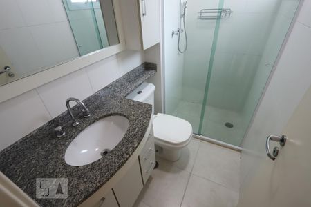 Apartamento à venda com 70m², 3 quartos e 2 vagas Apartamento à venda com 70m², 3 quartos e 2 vagasSuíte Banheiro