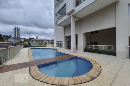 Apartamento à venda com 70m², 3 quartos e 2 vagas Apartamento à venda com 70m², 3 quartos e 2 vagasÁrea comum - Piscina
