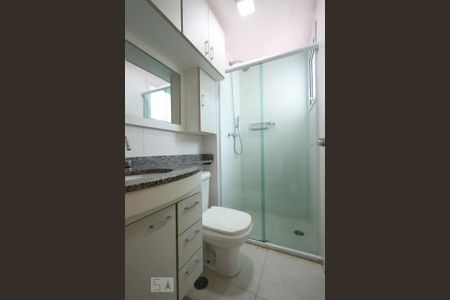Apartamento à venda com 70m², 3 quartos e 2 vagas Apartamento à venda com 70m², 3 quartos e 2 vagasSuíte Banheiro