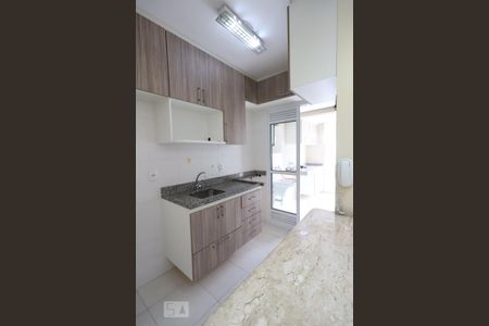 Apartamento à venda com 70m², 3 quartos e 2 vagas Apartamento à venda com 70m², 3 quartos e 2 vagasCozinha