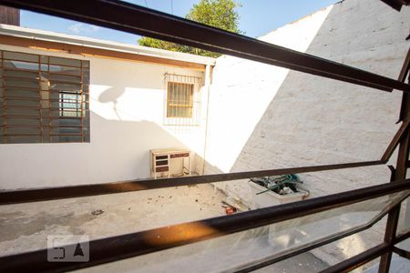 Vista da Sala e Cozinha de casa de condomínio para alugar com 1 quarto, 70m² em Vila Jardim, Porto Alegre