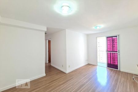 Sala de apartamento para alugar com 2 quartos, 59m² em Del Castilho, Rio de Janeiro