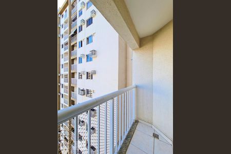 Varanda de apartamento para alugar com 2 quartos, 59m² em Del Castilho, Rio de Janeiro