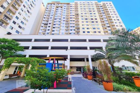 Apartamento para alugar com 59m², 2 quartos e 1 vaga Apartamento para alugar com 59m², 2 quartos e 1 vagaFachada do bloco