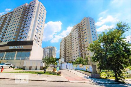 Apartamento para alugar com 59m², 2 quartos e 1 vaga Apartamento para alugar com 59m², 2 quartos e 1 vagaFachada