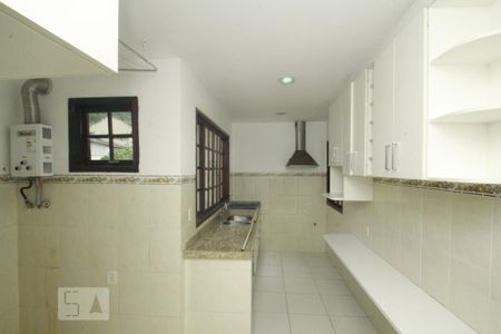 Casa à venda com 350m², 5 quartos e 1 vagaCozinha 2