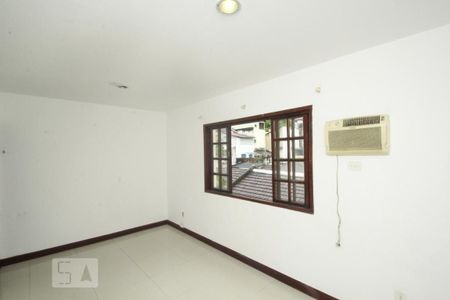 Casa à venda com 350m², 5 quartos e 1 vagaQuarto 6