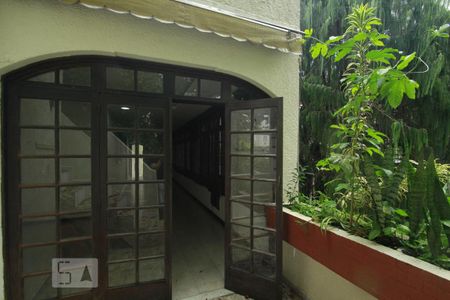 Casa à venda com 350m², 5 quartos e 1 vagaEscada Terraço