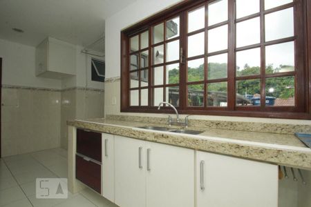 Casa à venda com 350m², 5 quartos e 1 vagaCozinha 2