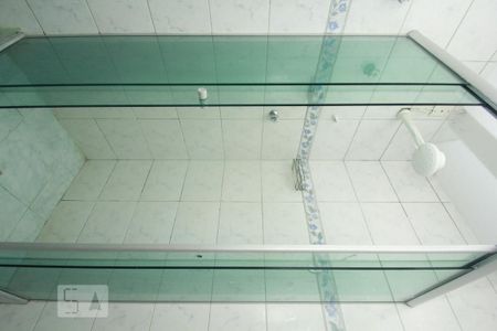 Casa à venda com 350m², 5 quartos e 1 vagaBanheiro da Suíte