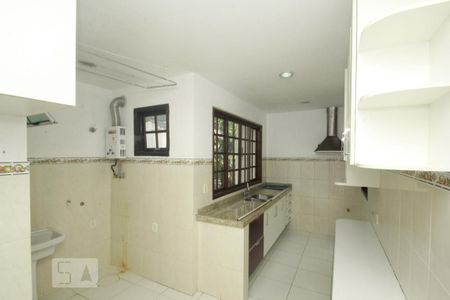 Casa à venda com 350m², 5 quartos e 1 vagaCozinha 2