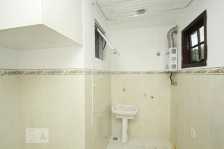 Casa à venda com 350m², 5 quartos e 1 vagaÁrea de Serviço 2