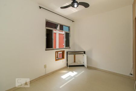 Quarto 2 de apartamento para alugar com 2 quartos, 45m² em Cocotá, Rio de Janeiro