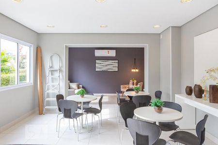 Apartamento para alugar com 32m², 1 quarto e sem vaga Apartamento para alugar com 32m², 1 quarto e sem vagaÁrea comum - Salão de festas