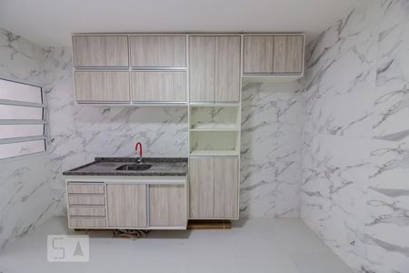 Cozinha de casa para alugar com 1 quarto, 41m² em Jaguaré, São Paulo