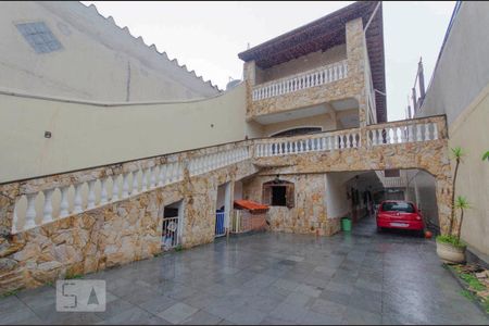 Garagem de casa à venda com 7 quartos, 330m² em Burgo Paulista, São Paulo