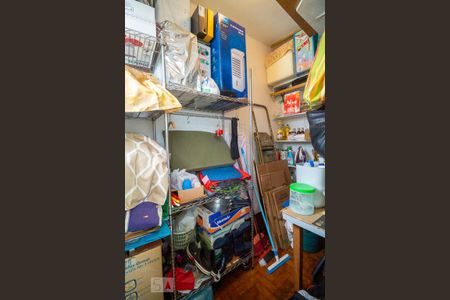 Apartamento à venda com 84m², 2 quartos e sem vaga Apartamento à venda com 84m², 2 quartos e sem vagaQuarto de Serviço