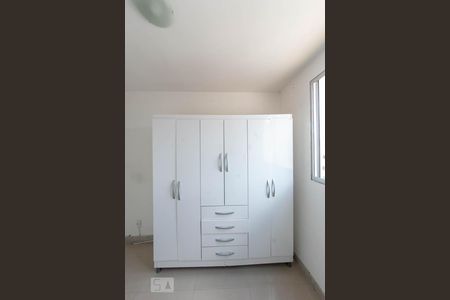 Quarto 2 de apartamento para alugar com 2 quartos, 40m² em Camargos, Belo Horizonte