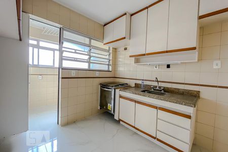 Apartamento à venda com 105m², 3 quartos e 1 vagaCozinha