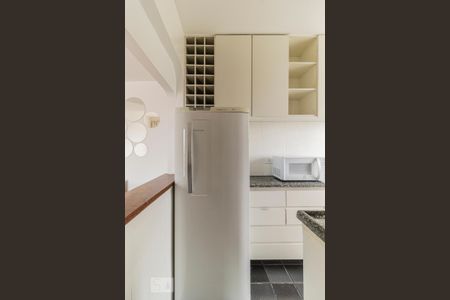 Apartamento para alugar com 40m², 1 quarto e 1 vaga Apartamento para alugar com 40m², 1 quarto e 1 vagaCozinha - Geladeira