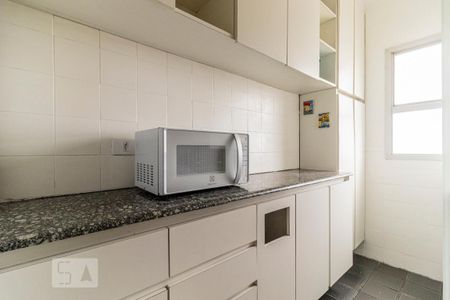 Apartamento para alugar com 40m², 1 quarto e 1 vaga Apartamento para alugar com 40m², 1 quarto e 1 vagaCozinha - Micro-ondas