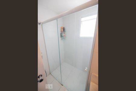 Apartamento à venda com 95m², 3 quartos e 2 vagas Apartamento à venda com 95m², 3 quartos e 2 vagasBanheiro Social