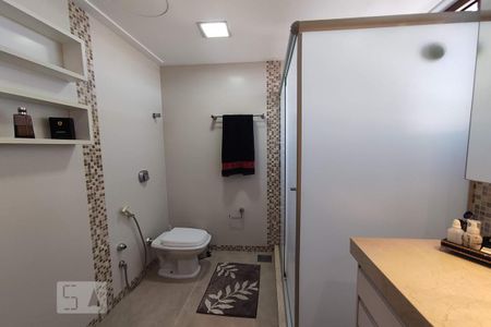Apartamento à venda com 190m², 3 quartos e 2 vagas Apartamento à venda com 190m², 3 quartos e 2 vagasBanheiro 2