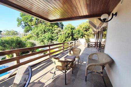 Apartamento à venda com 190m², 3 quartos e 2 vagas Apartamento à venda com 190m², 3 quartos e 2 vagasSacada do Salão de Festas